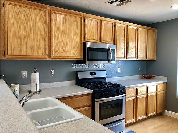 5th image of 10278 Newfane Ct