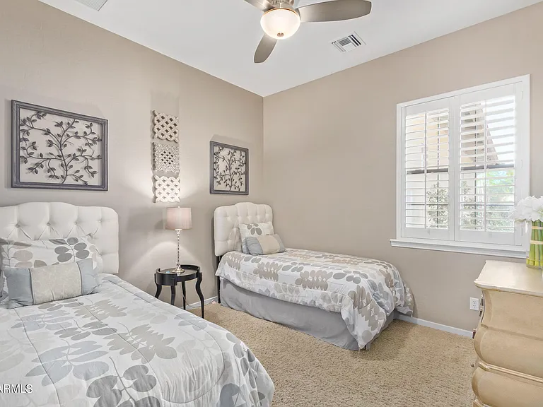 885 W Palo Brea Dr — Photo 39