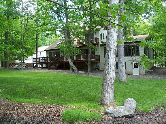 3rd image of 1231 Park Dr