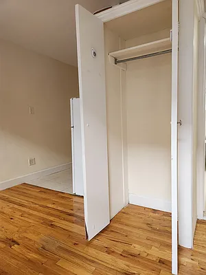 Rented by City Connections Realty | media 4