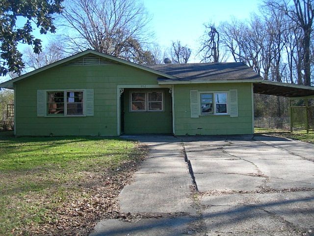 1st image of 952 E Lynne Cir