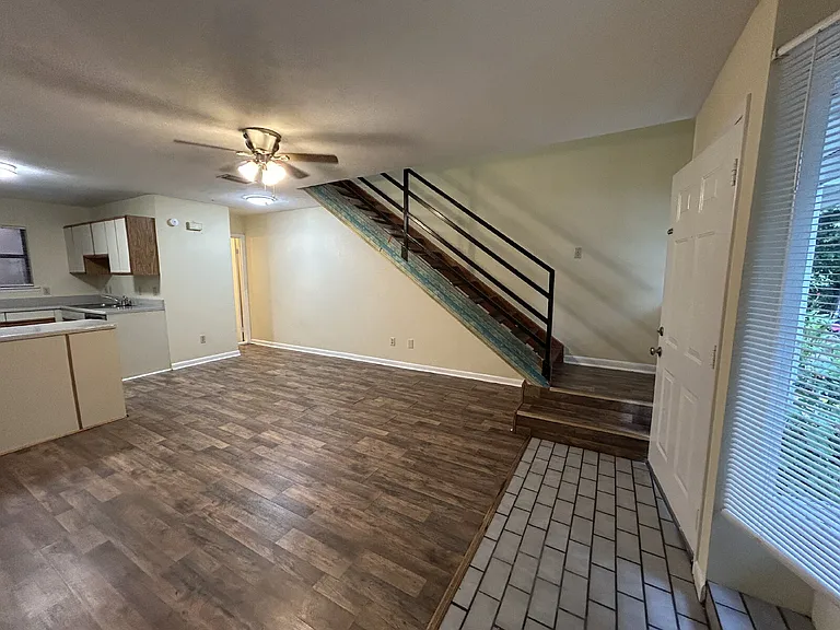 512 McKeithan St #3 — Photo 7