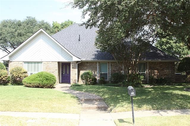 1st image of 1913 Carmel Dr