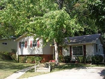 2nd image of 9422 Braddock Rd