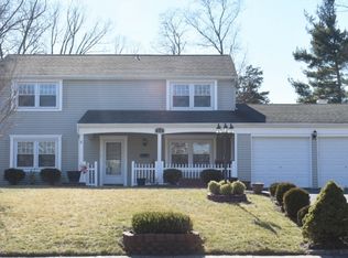 12 Abbott Rd, Somerset, NJ 08873