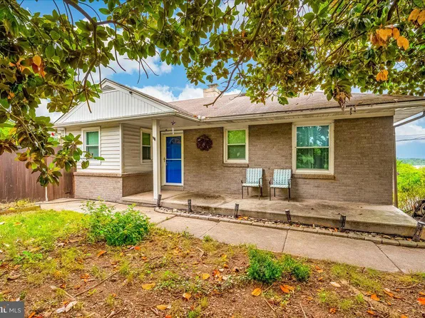 5968 Grove Hill Rd, Frederick, MD 21703