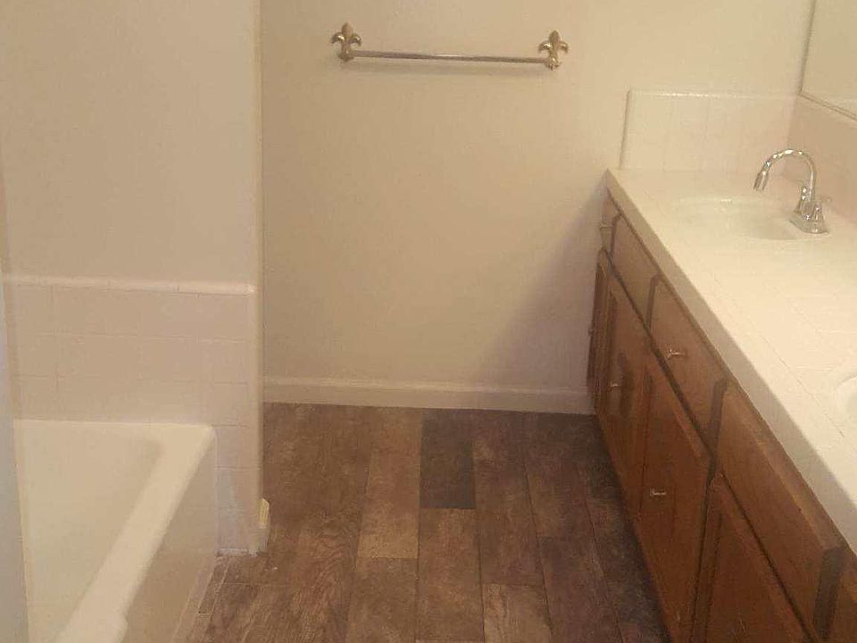 1st image of 1471 W Fairmont Ave APT A