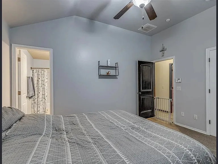 19725 Serenade Way — Photo 16