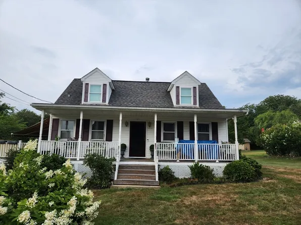 150 Butler St, Somerset, MA 02725