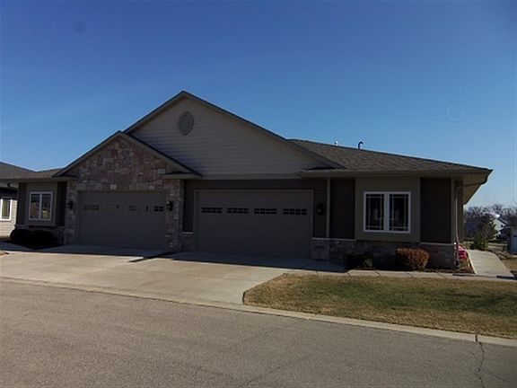 2nd image of 5905 Granite Way #5