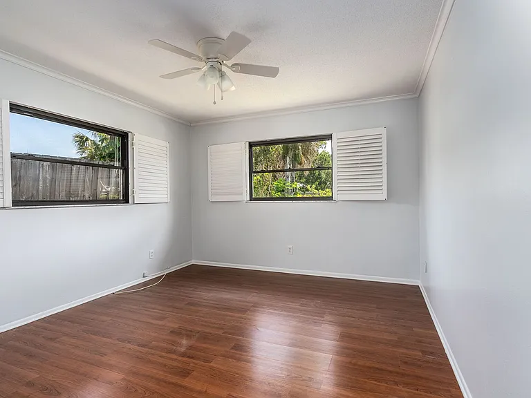 5808 Briarwood Ave — Photo 18