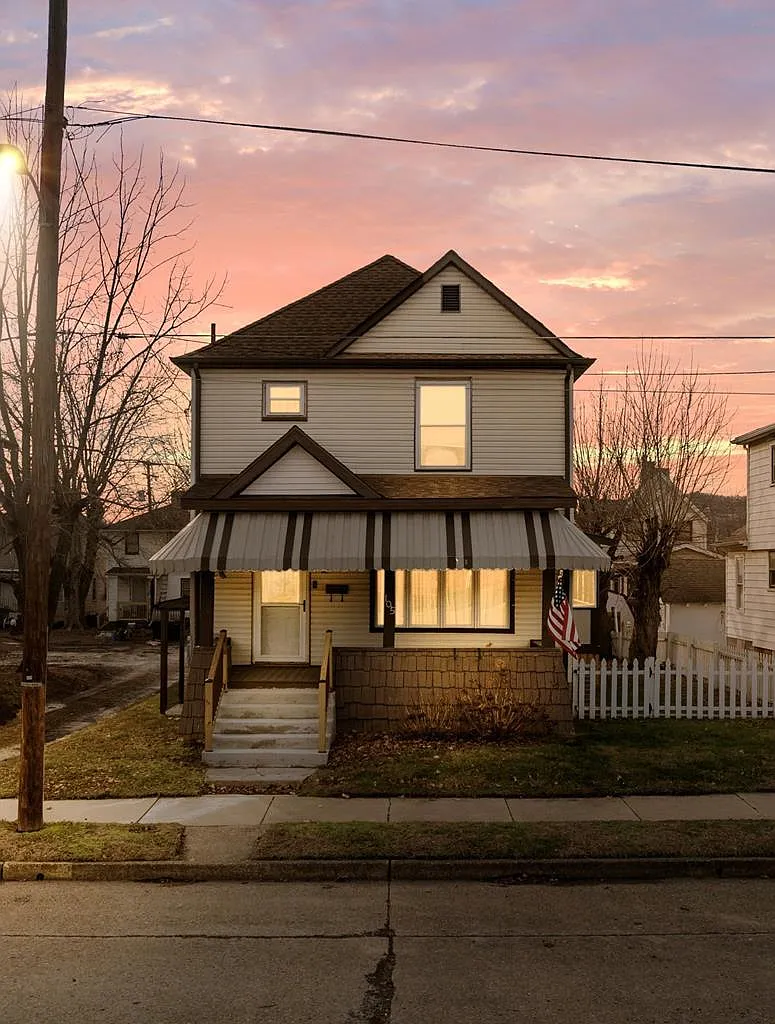 105 Cypress Avenue photo 1