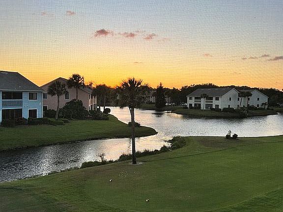 Sunset, wine time !!