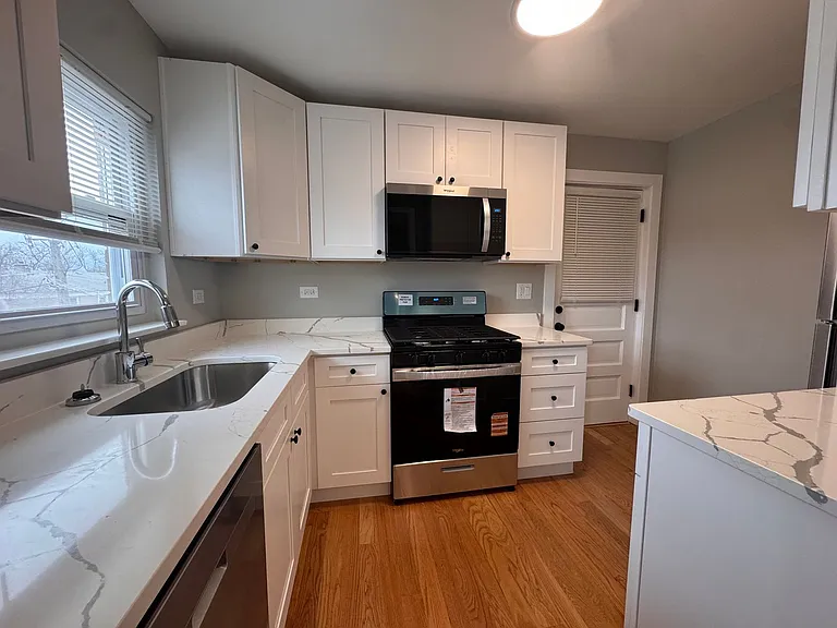 371 Central Ave #2W — Photo 3