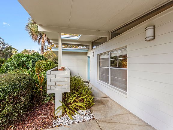 5th image of 3530 NW 35th Pl