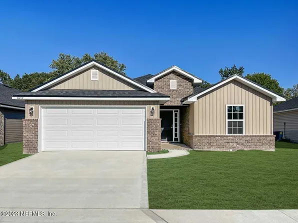 8458 HELMSLEY Boulevard, Jacksonville, FL 32219