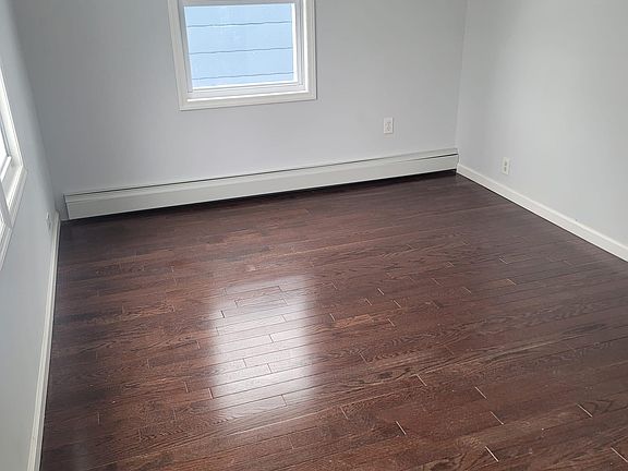 4th image of 918 Wilcox Ave #B