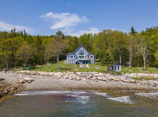 95 Hammond Ln, Surry, ME 04684