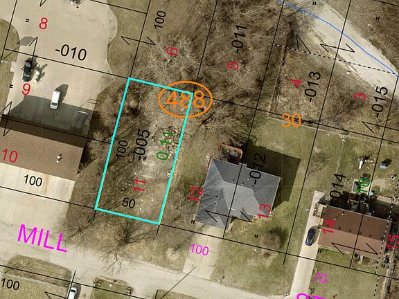 2nd image of 128 Mill St