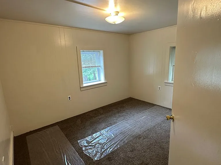 5200 Earl Dr — Photo 8