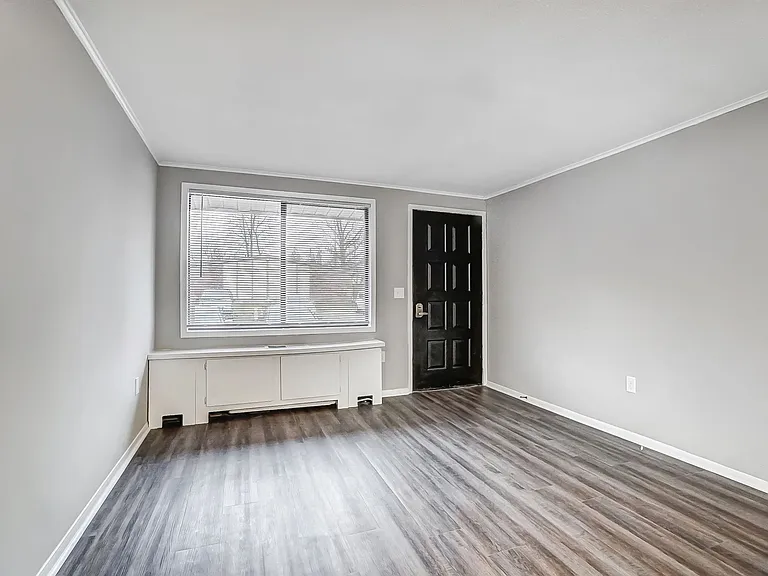 Poplar Ridge Apartments — Photo 1