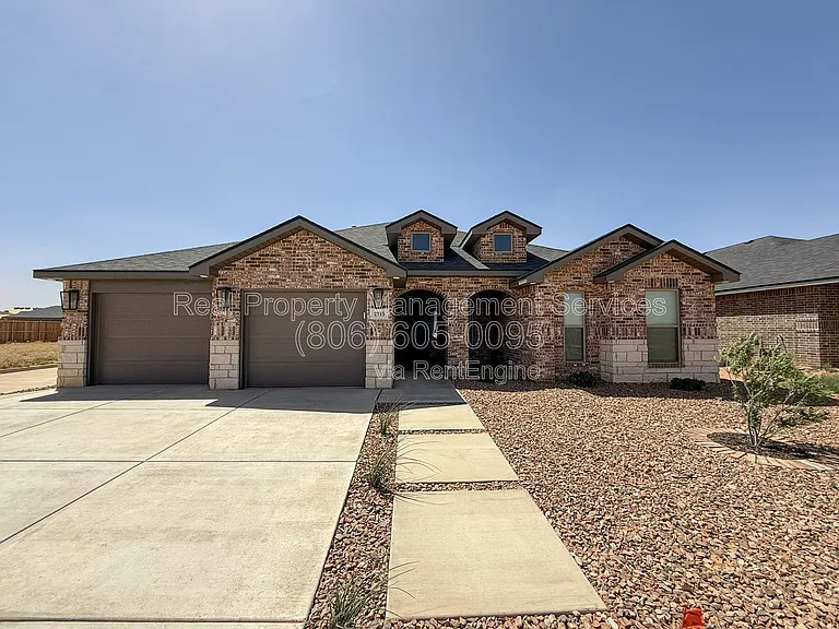 2915 Tractor Ave — Photo 1