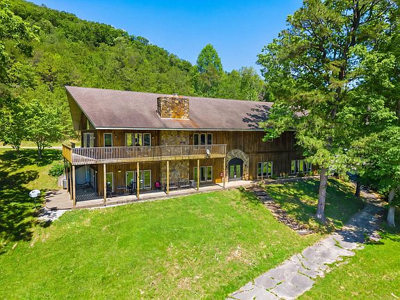 2nd image of 400 Clearfork N