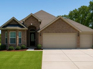 17 Road 6615, Dayton, TX 77535