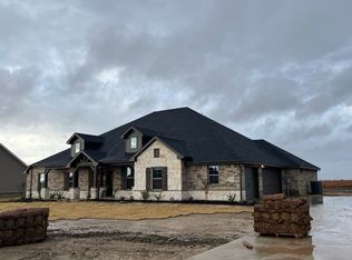 3916 Sanger Meadow Dr, Sanger, TX 76266