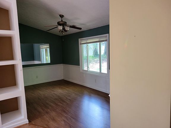 4th image of 606 River Place Ct