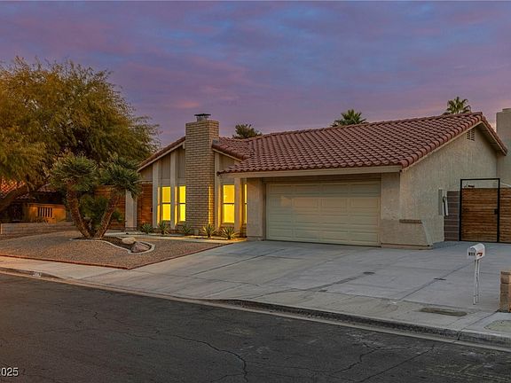 3rd image of 911 Pescados Dr