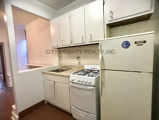 Rented by City Heights Realty | media 9