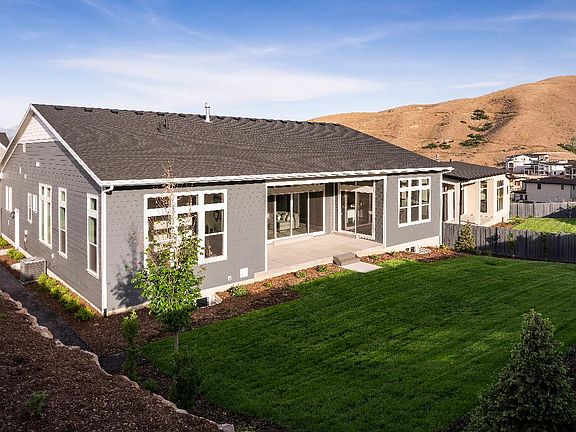 Stewart Craftsman Rear Exterior