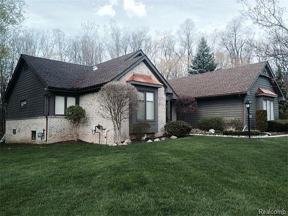 2nd image of 29565 Ashford Pkwy #1