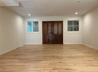 1201 Main St #10, Kansas City, MO 64152