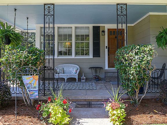 3rd image of 238 Arthur Ave
