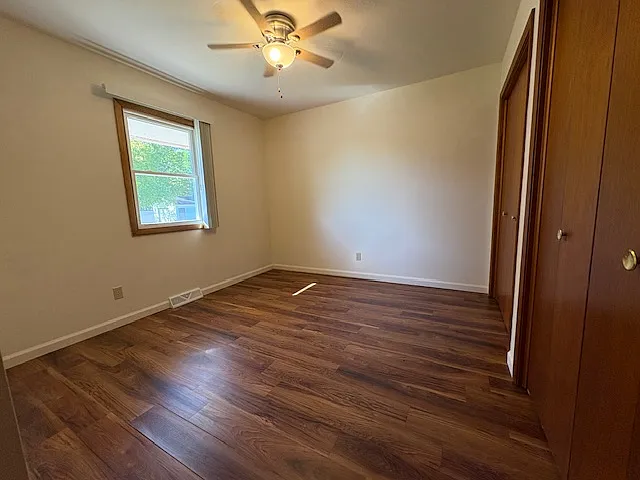 207 S Pfeffer Rd #0 — Photo 5