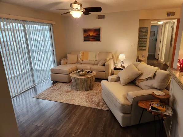 8861 Grove Park Dr APT H, Surfside Beach, SC 29575