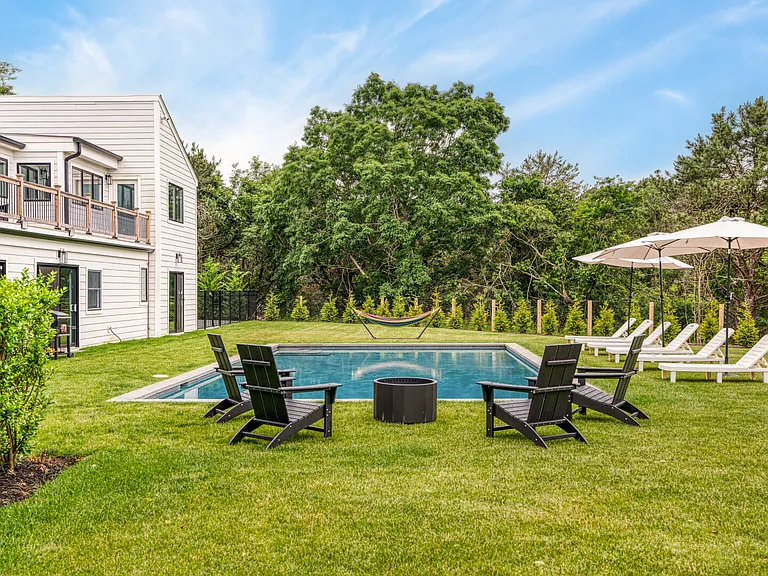 51 Blackwatch Ct — Photo 4