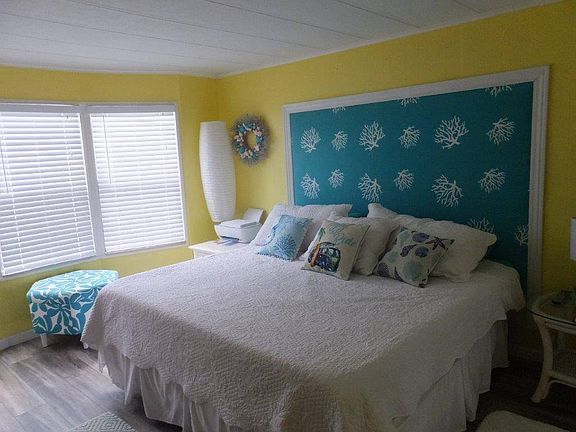 5th image of 306 Blue Beard Dr
