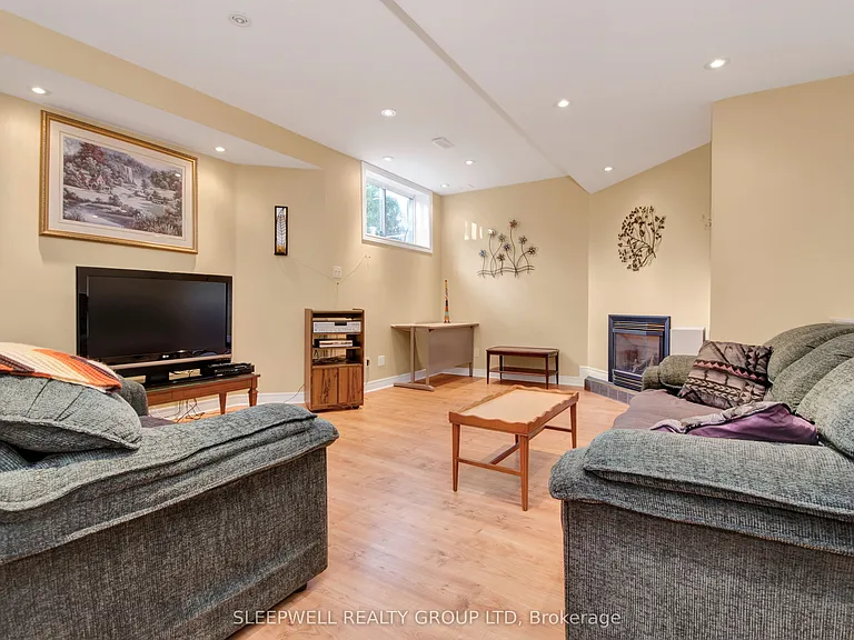 53 Mattawa Cres — Photo 24