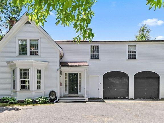 4th image of 70 Lexington Rd