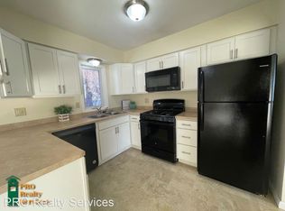 624 Point Douglas Rd S, Saint Paul, MN 55119