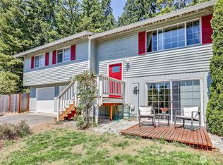 3319 Forest Dr NE, Bremerton, WA 98310