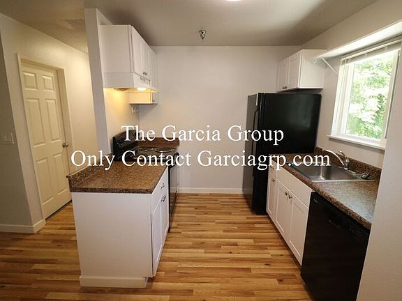 3rd image of 2626 SW Beaverton Hillsdale Hwy APT A