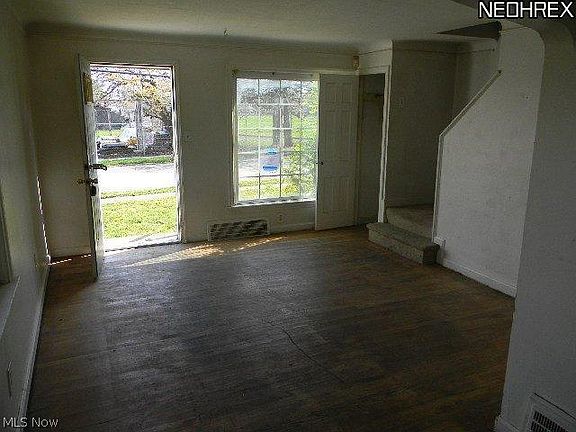 2nd image of 14122-14126 Viola Ave
