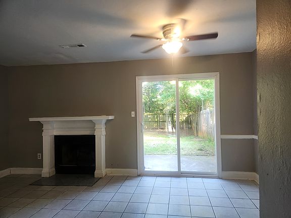 3rd image of 1671 Hunting Creek Dr SE #1671