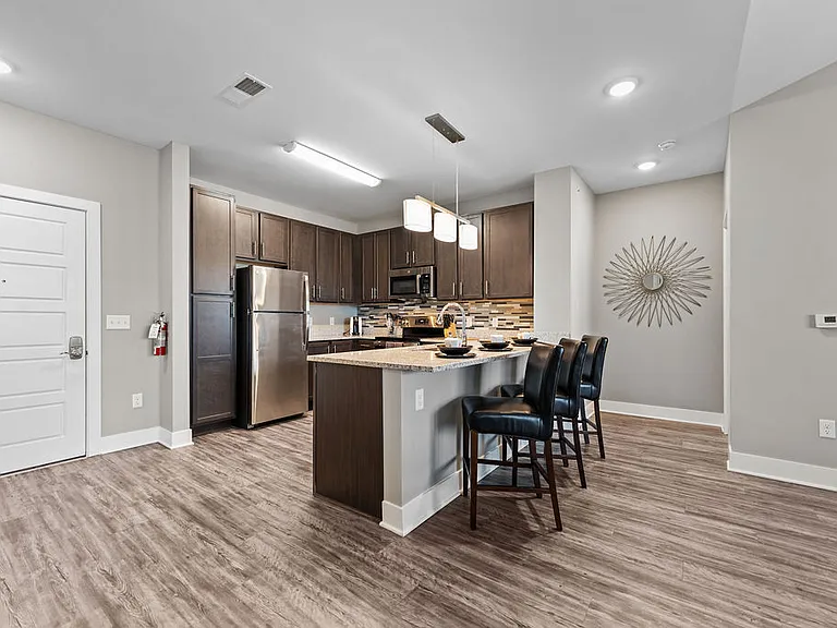Bonavia Luxury Apartments — Photo 20