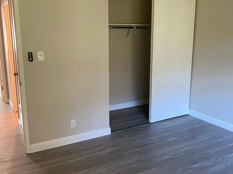 148 Lawnview Cir — Photo 17