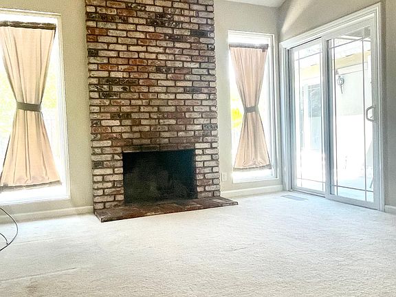 5th image of 5811 Lalor Dr